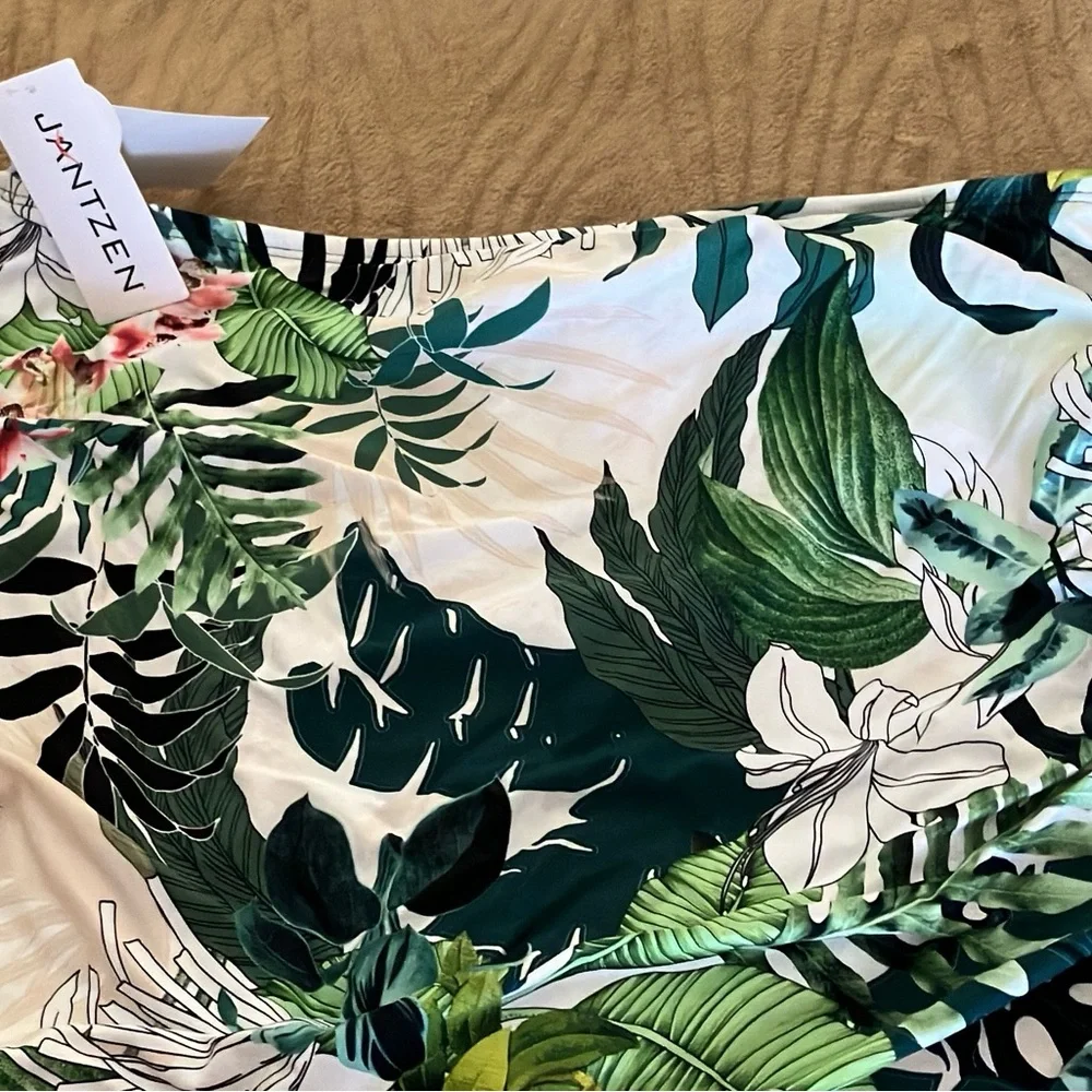 Tropical Print Tankini Set - Picture 6 of 8
